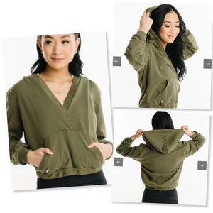 NEW Zyia Active Calmness Pocket Hoodie